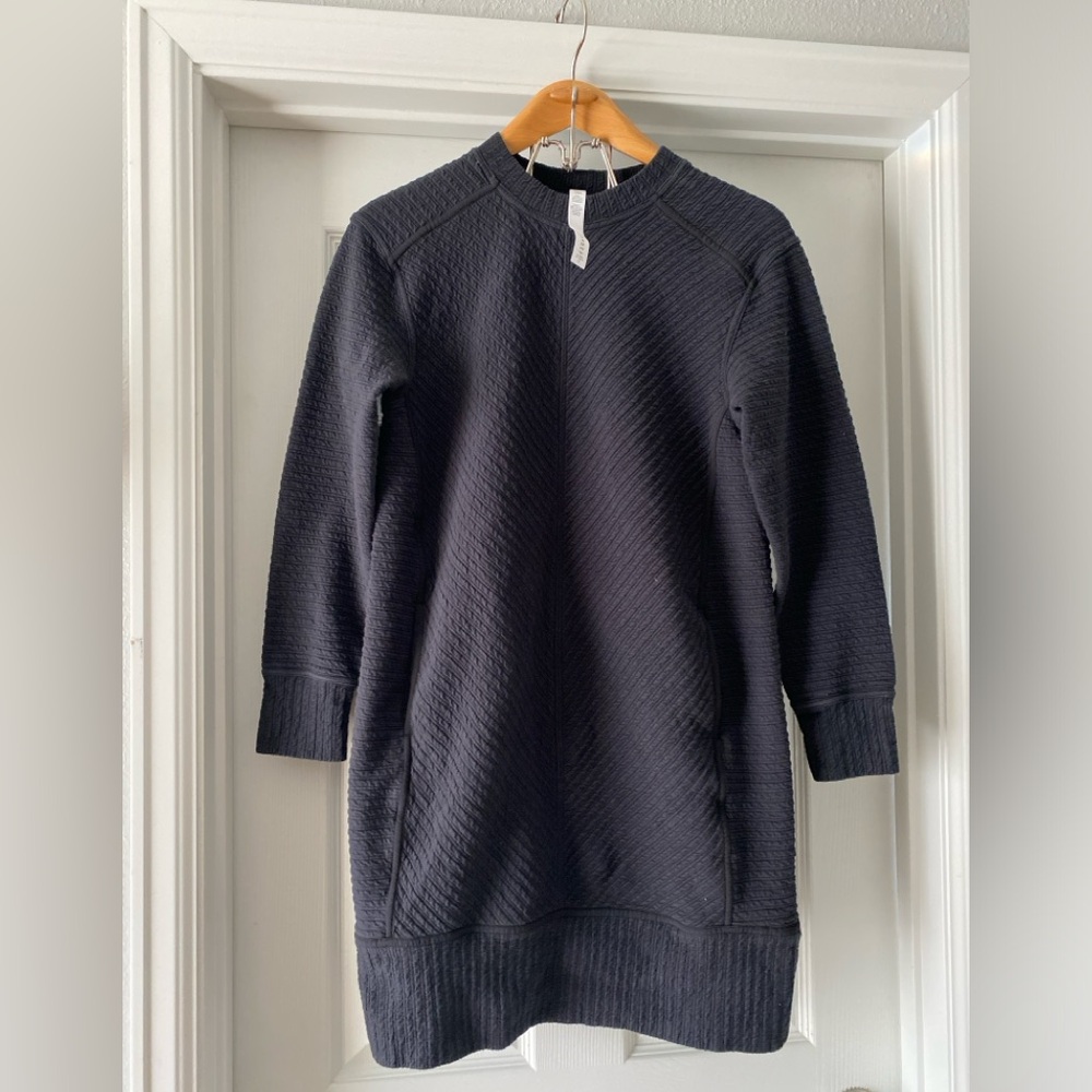 Lululemon Black On Repeat Dress 6 Long Sleeve Athletic Pullover Sporty Sweater